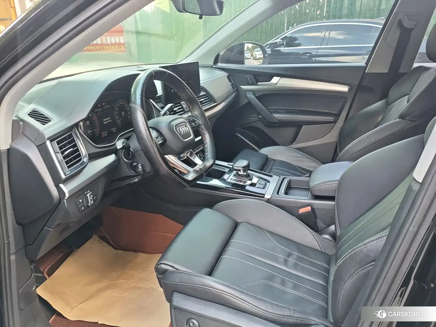 Audi Q5L 2022 Черный из Китая, фото 3