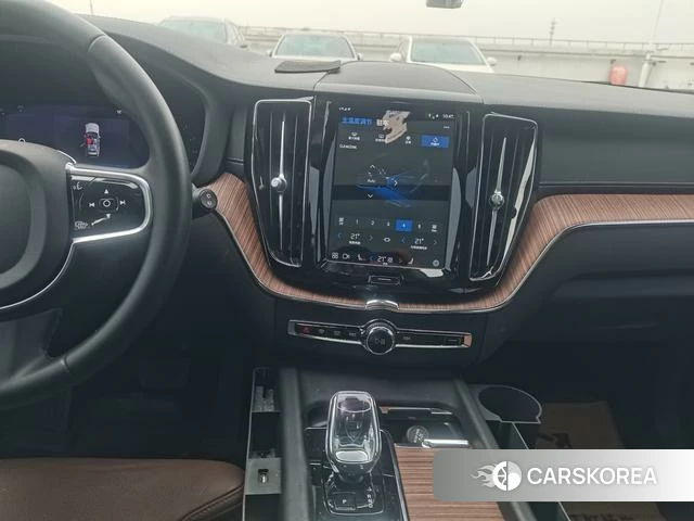 Volvo XC60 2023 Синий из Китая, фото 4