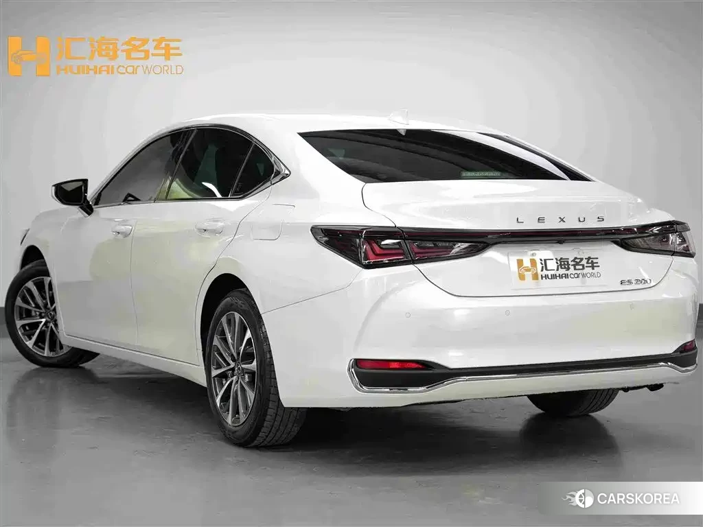 Lexus ES 2026 Белый из Китая, фото 6