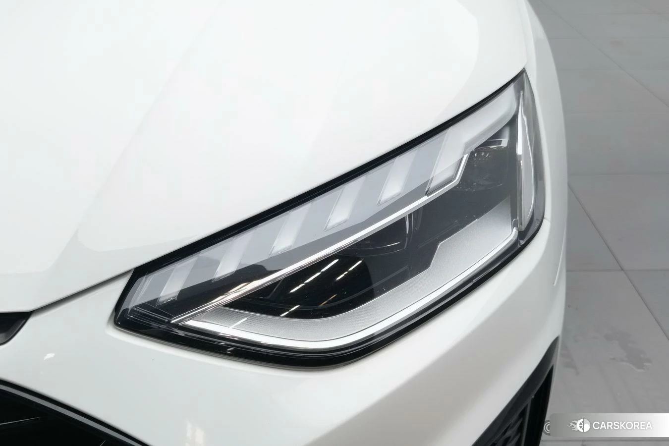Audi A4L id 4479322 из Китая 12