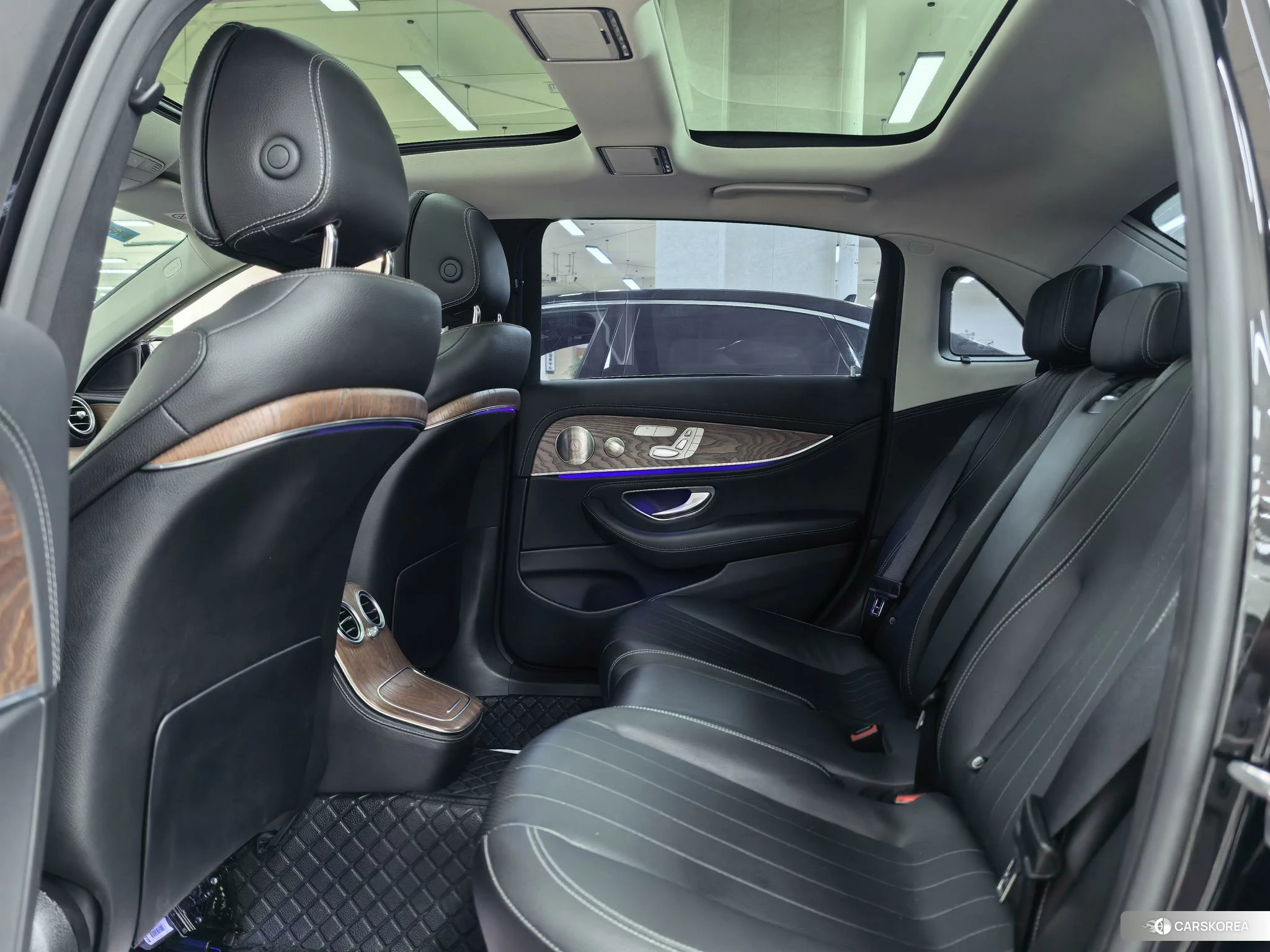 Mercedes-Benz E-class 2021 Черный из Китая, фото 4