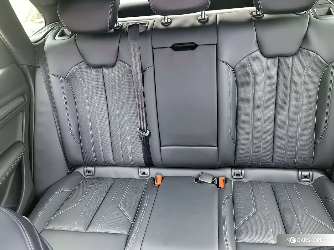 Audi Q5L id 4599503 из Китая 7