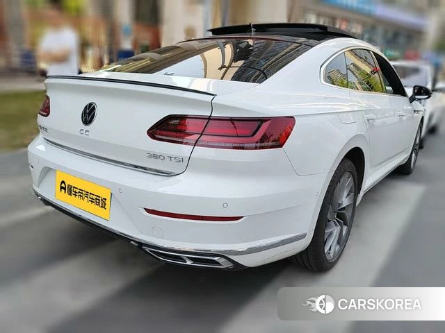 Volkswagen CC 2023 Белый из Китая, фото 2