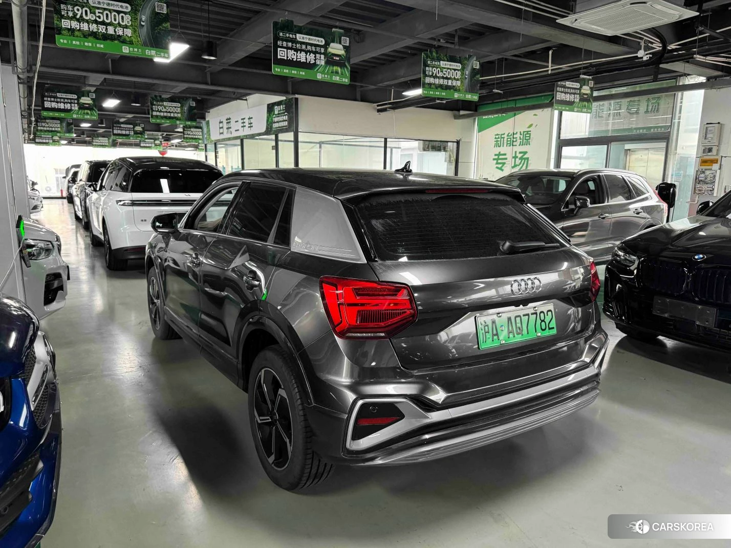 Audi Q2L e-tron 2021 Темно-серый из Китая, фото 3