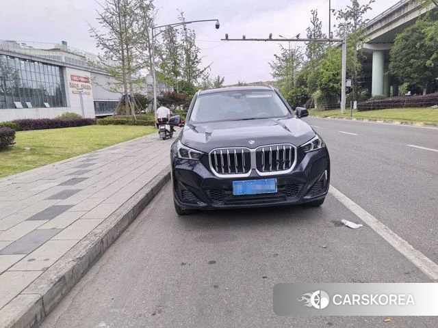 BMW X1 2024 Черный из Китая, фото 2