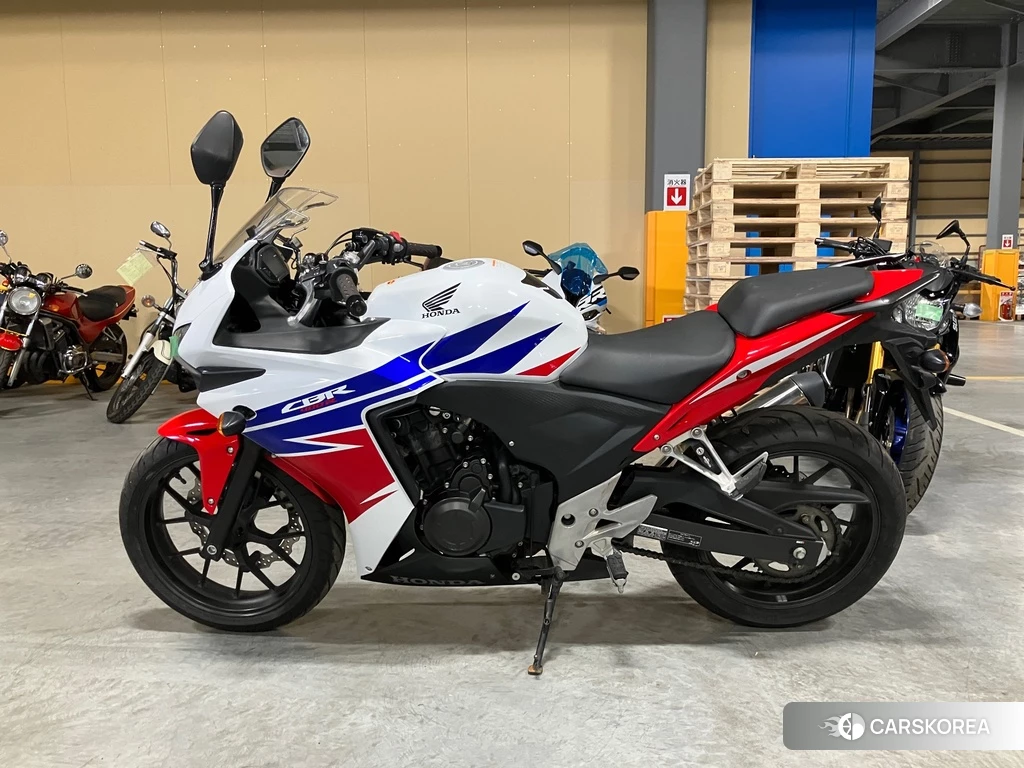 Проданный Honda CBR400R 2013 из Японии, фото 2
