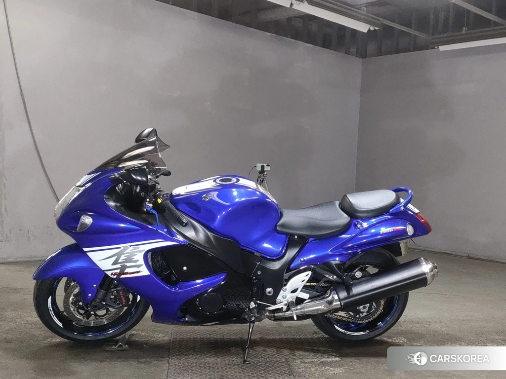 Проданный Suzuki GSX1300R HAYABUSA 2017 из Японии, фото 2