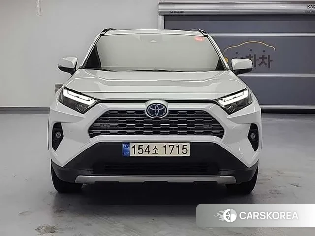 Toyota RAV4 5th Generation 2023 Белый из Кореи, фото 2