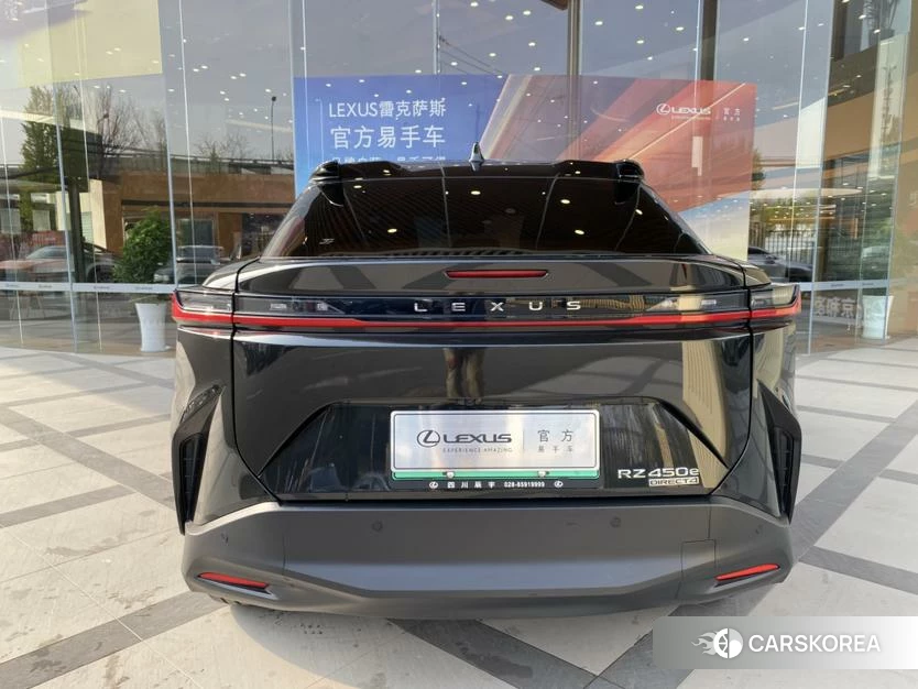 Lexus RZ 2023 Черный из Китая, фото 2