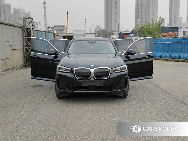 BMW iX3 2024 Черный из Китая, фото 6