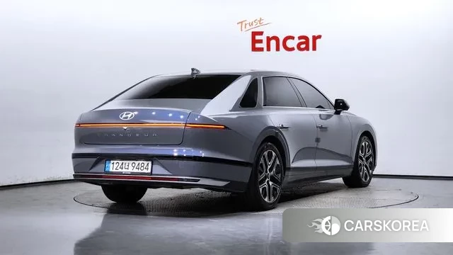 Hyundai Grandeur (GN7) id 3052893 из Кореи 12