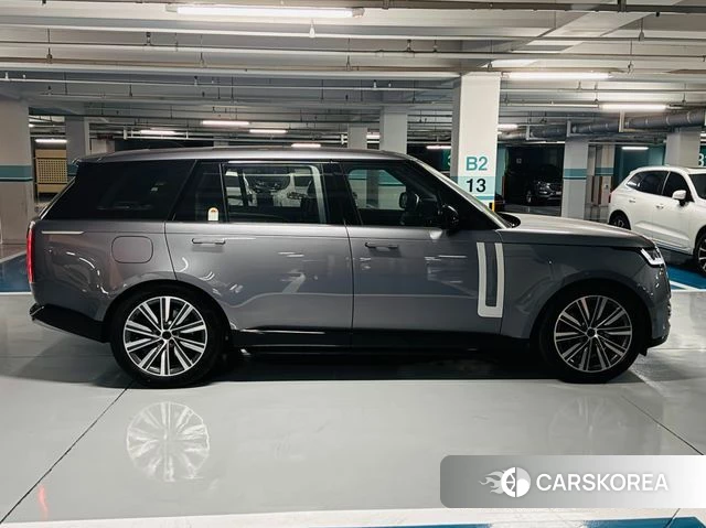 Land Rover Range Rover 5th Generation 2026 Цвет галактики из Кореи, фото 3