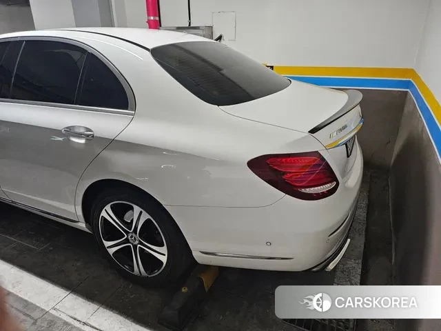 Mercedes-Benz E-Class W213 id 3275759 из Кореи 12