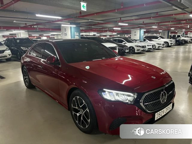 Mercedes-Benz E-Class W214 2025 Красный из Кореи, фото 4