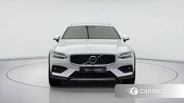 Volvo V60 Cross-Country 2nd Generation id 3941853 из Кореи 12
