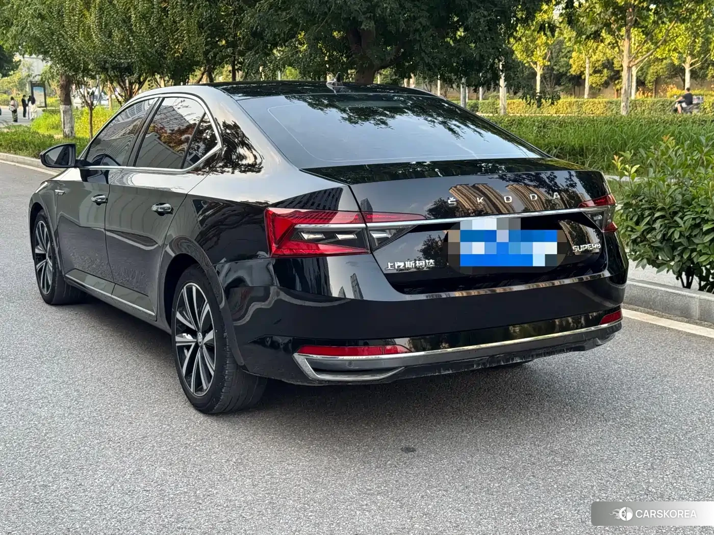 Skoda Superb 2023 Черный из Китая, фото 2
