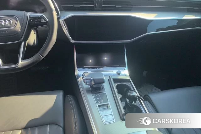 Audi A6L id 4298325 из Китая 9