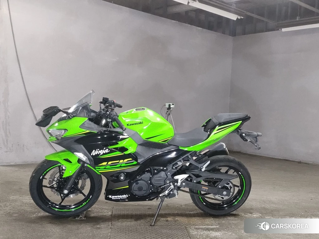 Проданный Kawasaki NINJA 400 2018 из Японии