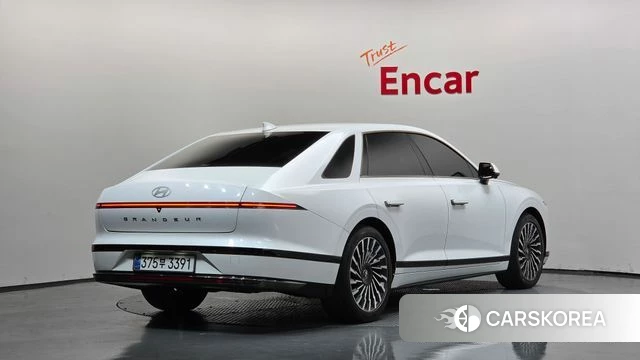 Hyundai Grandeur Hybrid (GN7) id 4744718 из Кореи 12
