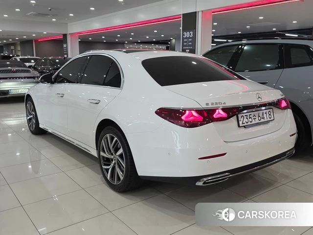 Mercedes-Benz E-Class W214 id 4665275 из Кореи 8