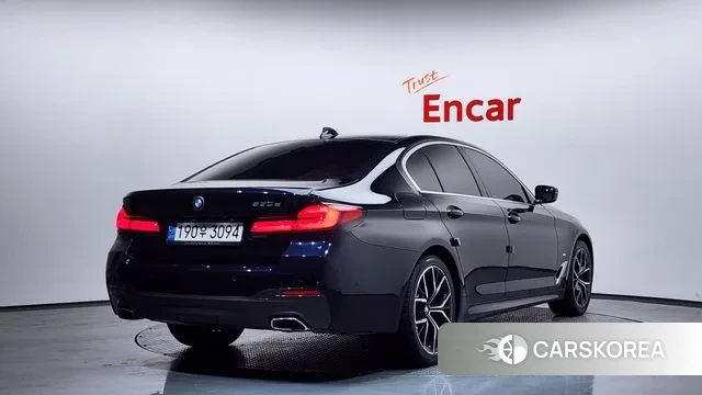 BMW 5 Series (G30) id 3702783 из Кореи 12