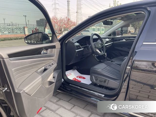 Volkswagen Passat id 4259797 из Китая 12