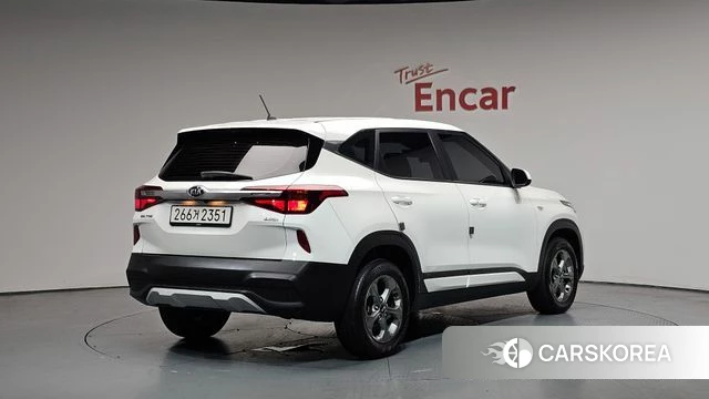 Kia Seltos id 4383690 из Кореи 12