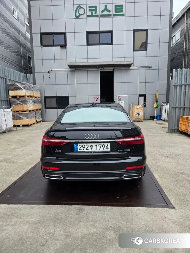 Audi A6 (C8) 2021 Черный из Кореи, фото 2