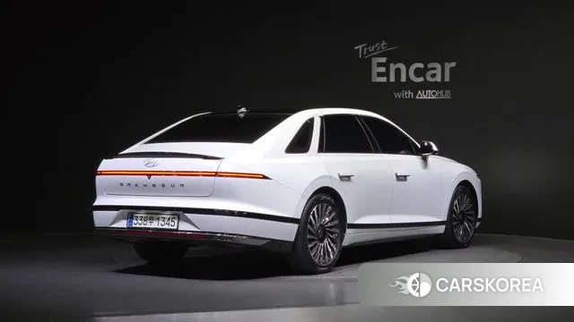 Hyundai Grandeur Hybrid (GN7) id 3333476 из Кореи 12