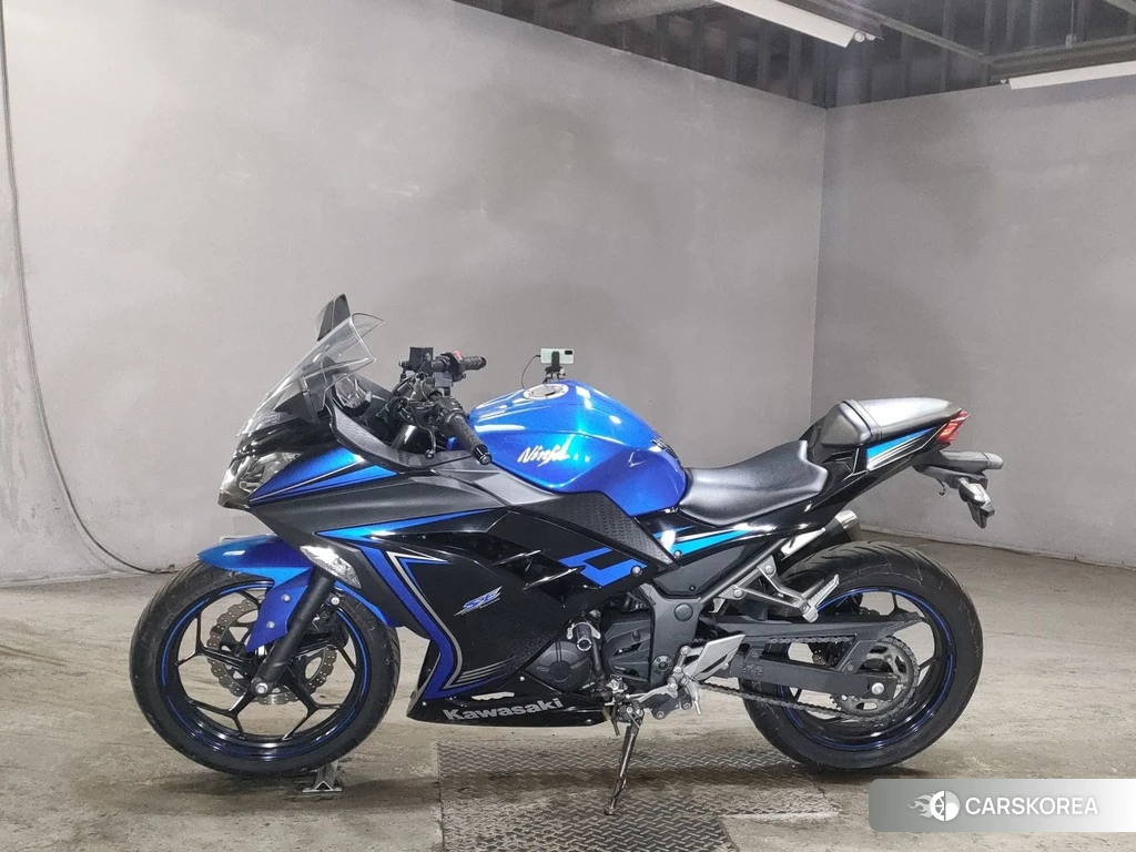 Проданный Kawasaki NINJA 250 2015 из Японии, фото 2