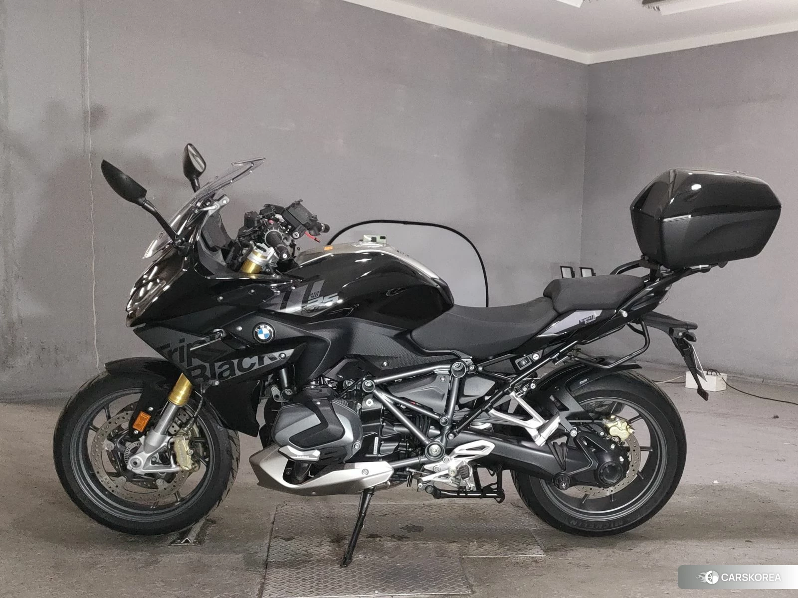 BMW R1250RS 2024 из Японии