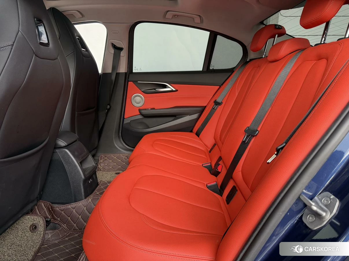 BMW 1 series id 4420931 из Китая 9