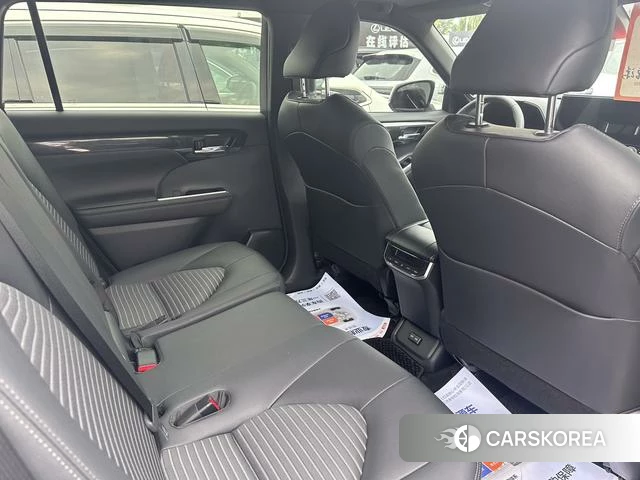 Toyota Crown Lufang id 4353392 из Китая 6