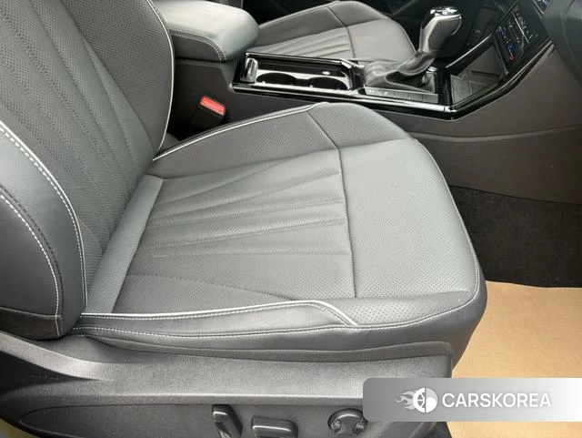 Volkswagen Passat id 4217375 из Китая 9