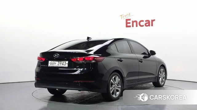 Hyundai Avante AD id 3894178 из Кореи 12