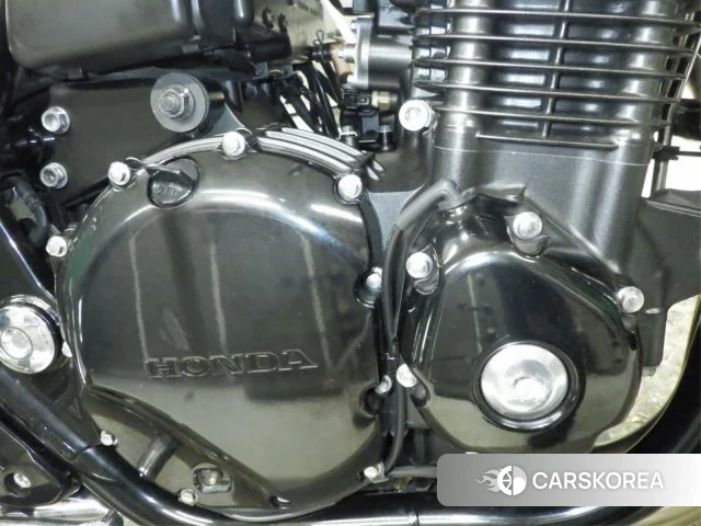 Engine photo