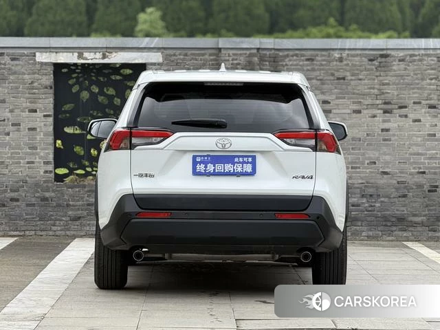 Toyota RAV4 Rongfang 2024 Белый из Китая, фото 4
