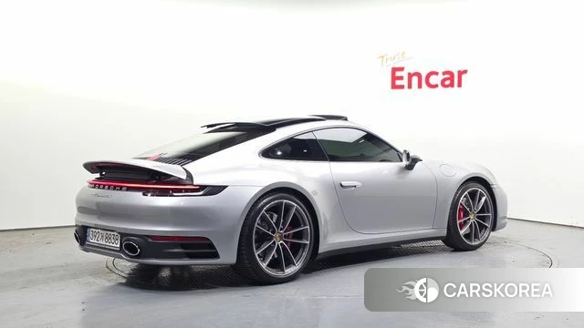 Porsche 911(992) id 4324651 из Кореи 12