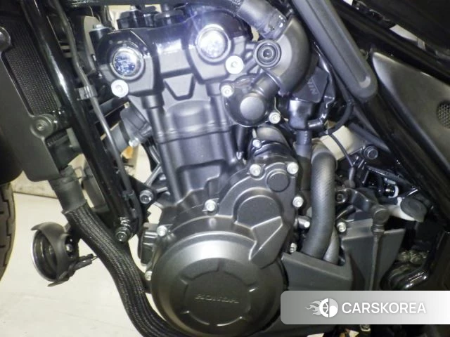 Engine photo