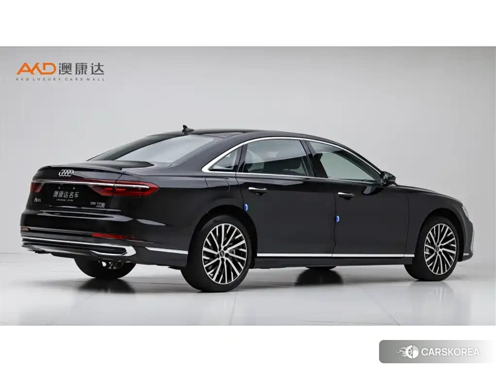 Audi A8 2023 Черный из Китая, фото 2