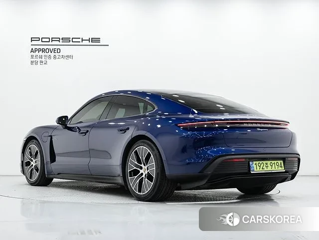 Porsche Taycan id 3353549 из Кореи 10