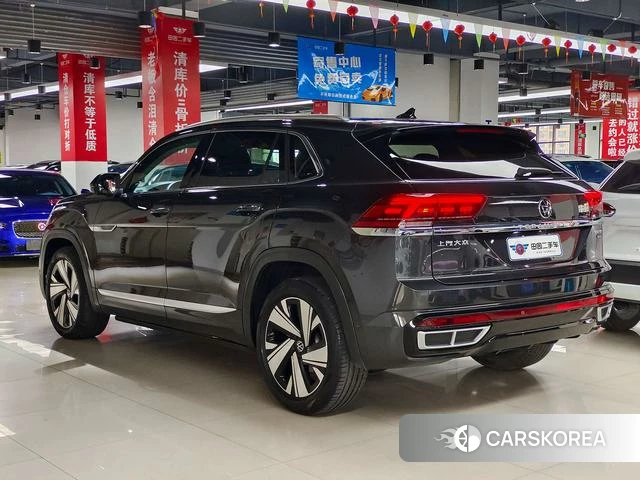 Volkswagen Tourang 2022 Темно-серый из Китая, фото 2