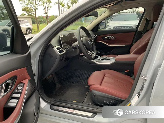 BMW i3 2025 Серебристо-серый из Китая, фото 2