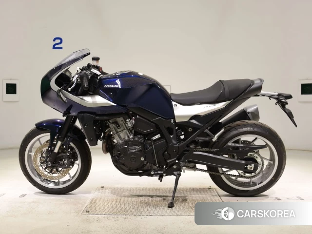 Honda HAWK 11 2024 из Японии