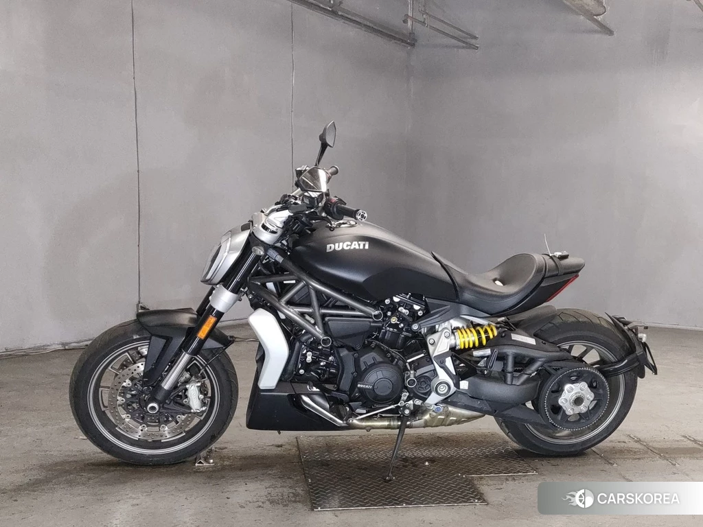 Проданный Ducati X DIAVEL 2016 из Японии, фото 2