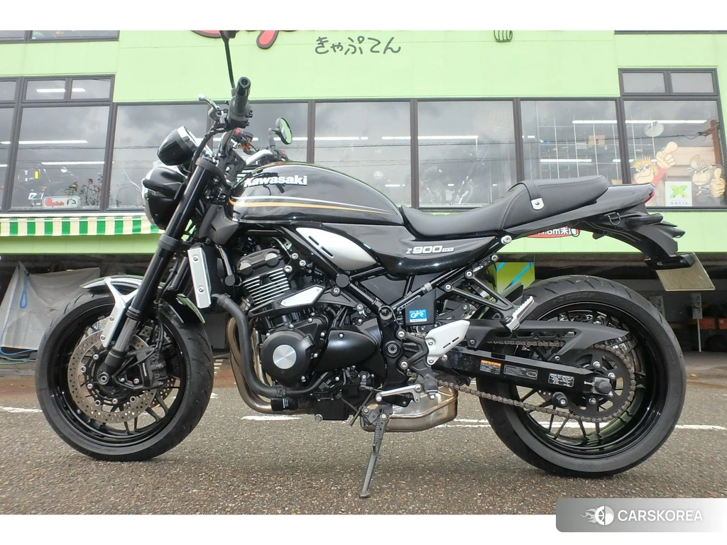 Проданный Kawasaki Z900RS 2018 из Японии