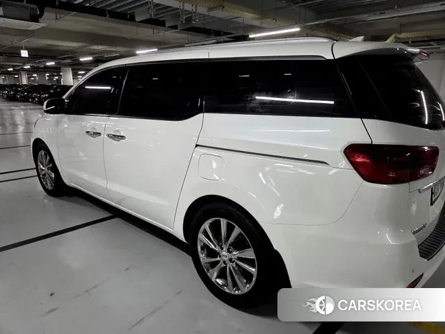 Kia The New Carnival id 3134669 из Кореи 12