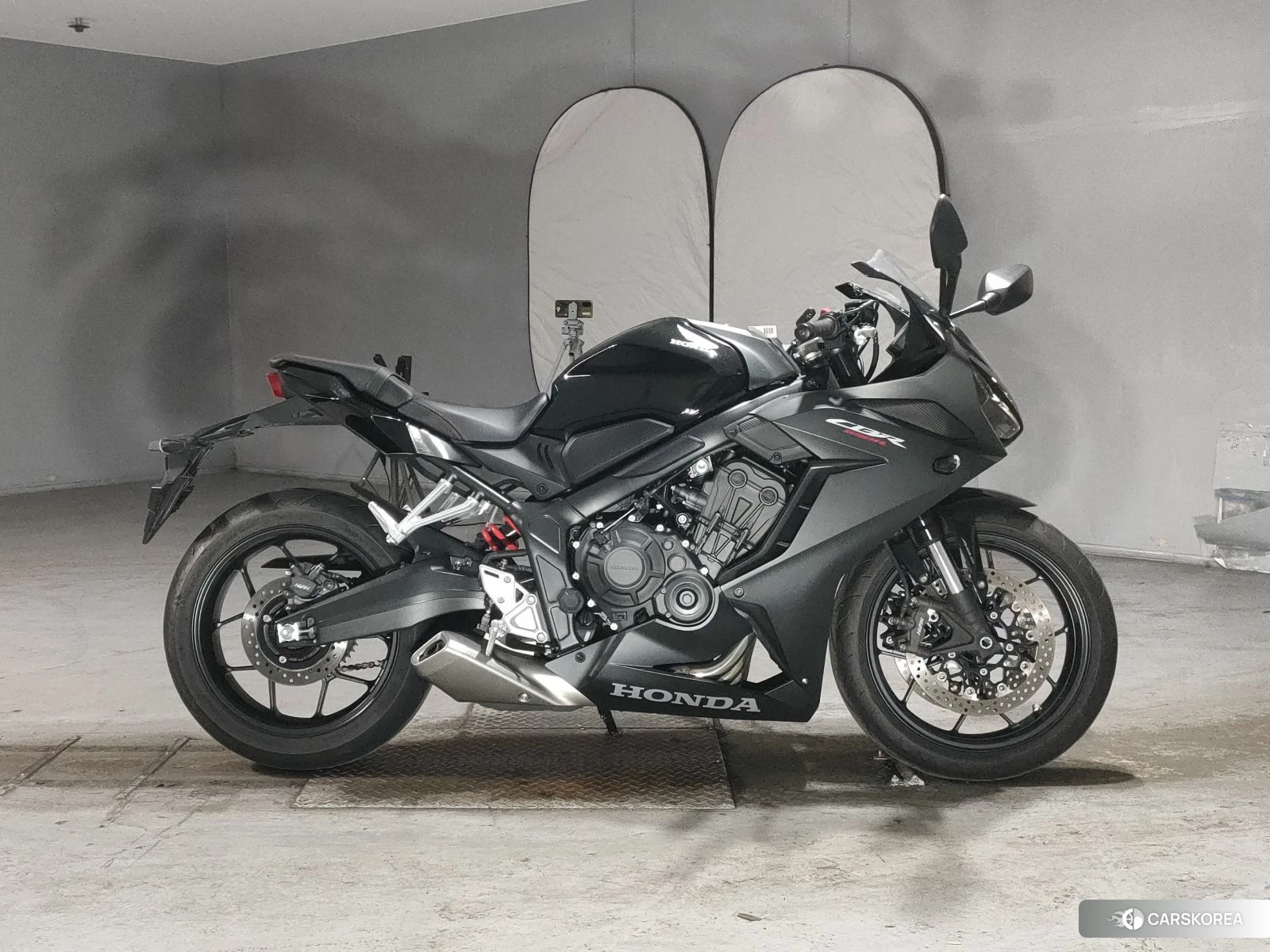 Проданный Honda CBR650R id 4200384 из Японии