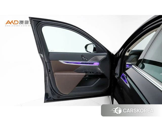 BMW 7 series 2024 Черный из Китая, фото 2