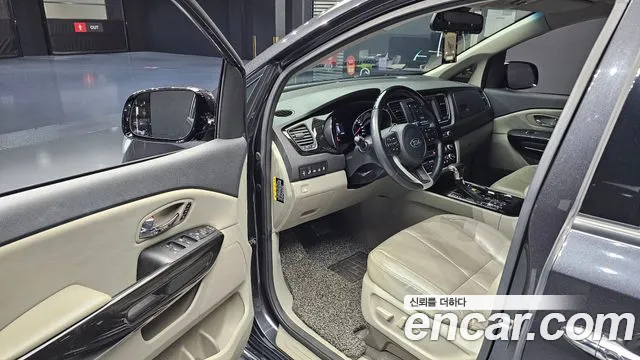 Kia The New Carnival id 2659782 из Кореи 12